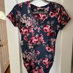 Lightly worn full moon maternity t-shirt